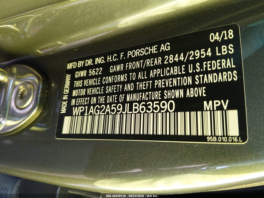 2018 Porsche Macan VIN WP1AG2A59JLB63590 IAAI salvage auction — RIGHT FRONT, Salvage Title, sold $13,750 on 2026-08-14 (photo 9)