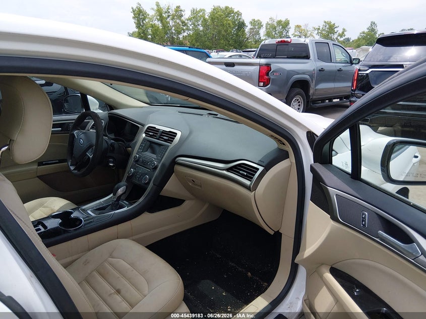 2014 Ford Fusion VIN 1FA6P0H74E5370469 IAAI salvage auction — LEFT FRONT, Salvage Title, sold $600 on 2026-07-24 (photo 5)