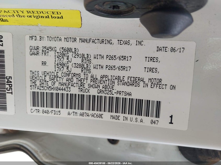 2017 Toyota Tacoma VIN 5TFAZ5CN5HX044433 IAAI salvage auction — REAR END, Original (Texas), sold $5,900 on 2026-07-23 (photo 9)