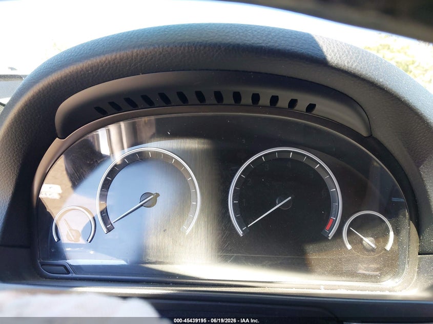 2015 BMW 5er VIN WBA5B1C5XFD920732 IAAI salvage auction — LEFT FRONT, Salvage (California), sold $1,800 on 2026-07-29 (photo 7)