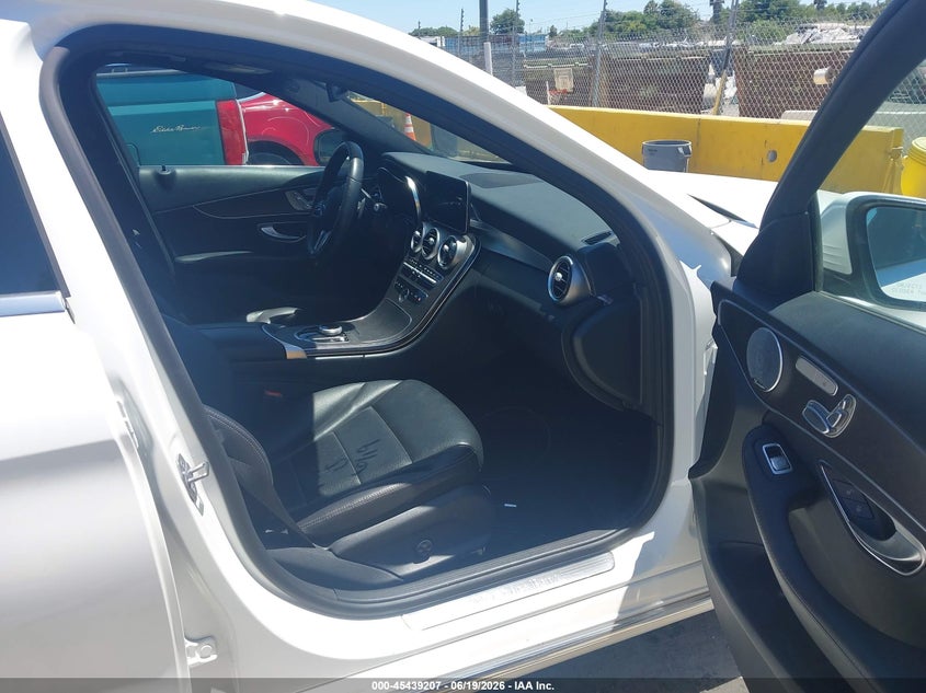 2019 Mercedes-benz C-klasse VIN 55SWF8DB3KU296010 IAAI salvage auction — FRONT END, Salvage Title, sold $9,000 on 2026-08-01 (photo 5)