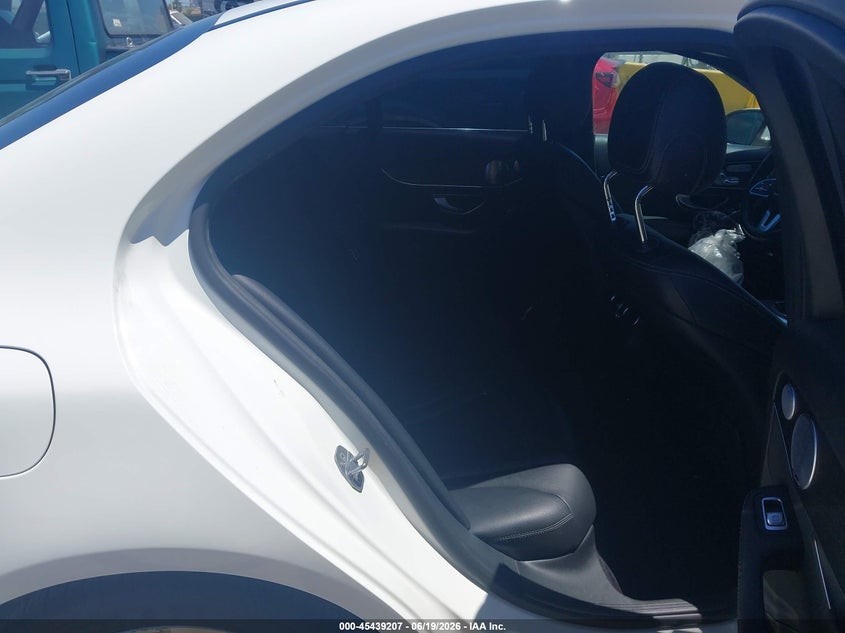 2019 Mercedes-benz C-klasse VIN 55SWF8DB3KU296010 IAAI salvage auction — FRONT END, Salvage Title, sold $9,000 on 2026-08-01 (photo 8)