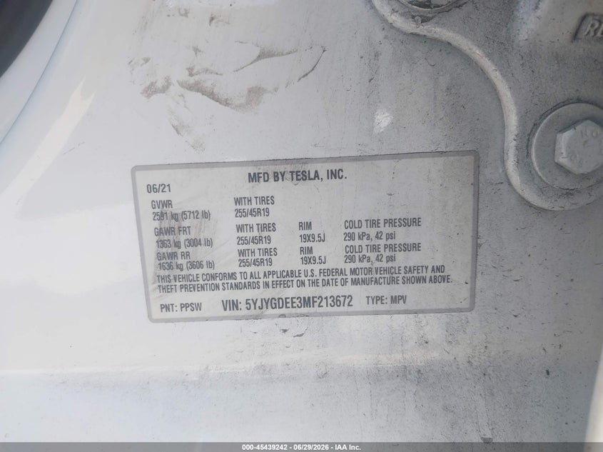 2021 Tesla Model y VIN 5YJYGDEE3MF213672 IAAI salvage auction — RIGHT FRONT, Salvage (California), sold $8,850 on 2026-07-13 (photo 9)