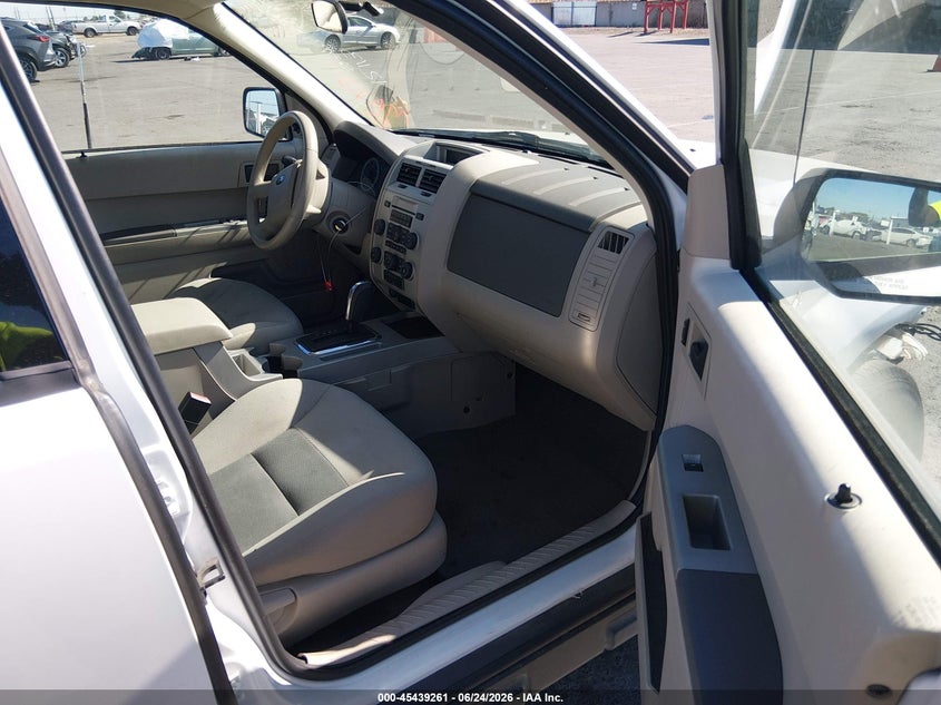 2008 Ford Escape hybrid VIN 1FMCU59H48KC32202 IAAI salvage auction — FRONT END, Salvage (California), sold $425 on 2026-07-08 (photo 5)