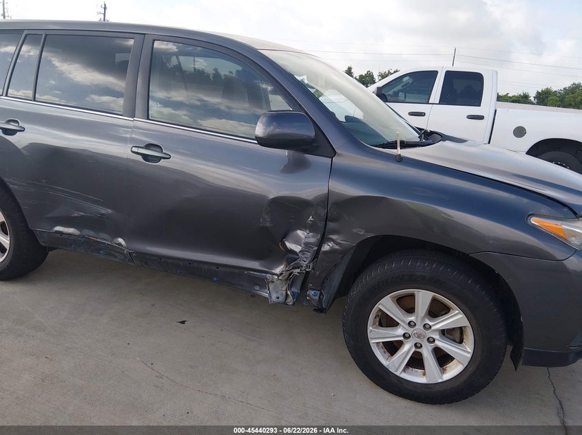2012 Toyota Highlander VIN 5TDZK3EH3CS076122 IAAI salvage auction — RIGHT SIDE, Original (Texas), sold $3,850 on 2026-07-31 (photo 6)