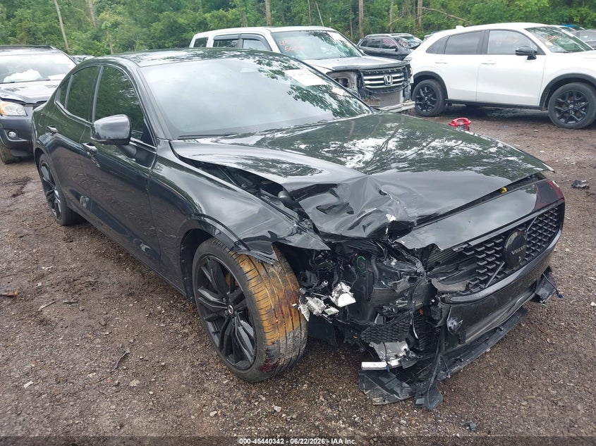 2024 Volvo S60 VIN 7JRL12TH3RG289243 IAAI salvage auction — RIGHT FRONT, Salvage Title, sold $9,600 on 2026-08-05 (photo 1)