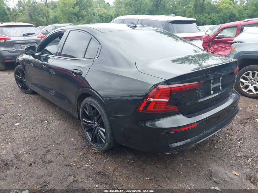 2024 Volvo S60 VIN 7JRL12TH3RG289243 IAAI salvage auction — RIGHT FRONT, Salvage Title, sold $9,600 on 2026-08-05 (photo 3)