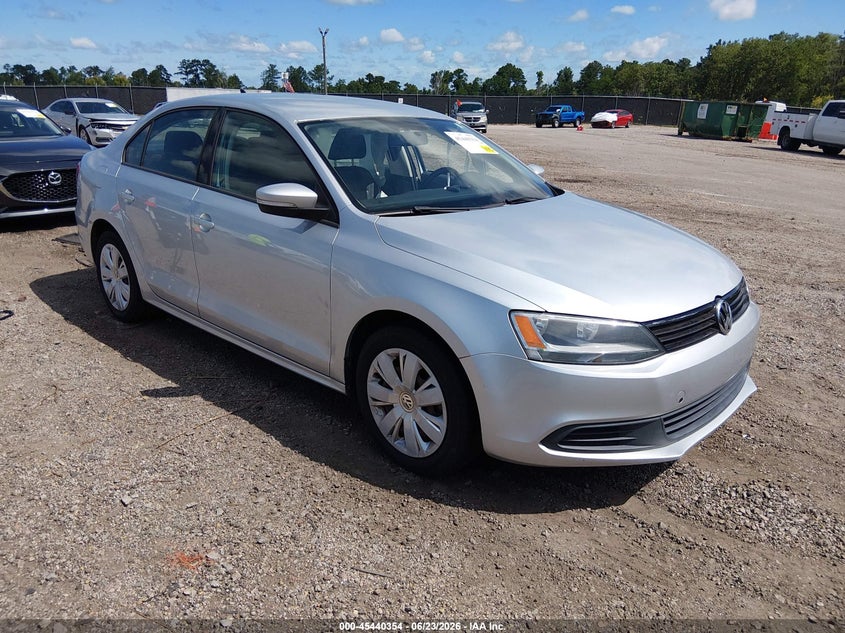 2014 Volkswagen Jetta VIN 3VWD17AJXEM273091 IAAI salvage auction — SIDE, Salvage Title, sold $525 on 2026-07-26 (photo 1)