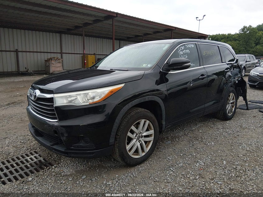 2016 Toyota Highlander VIN 5TDZARFH9GS017232 IAAI salvage auction — REAR END, Salvage (Ohio), sold $4,900 on 2026-07-22 (photo 2)