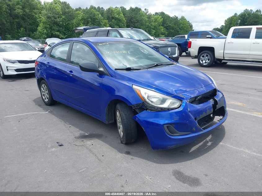 2014 Hyundai Accent VIN KMHCT4AE1EU733675 IAAI salvage auction — NORMAL WEAR, Clear (North Carolina), sold $425 on 2026-07-08 (photo 1)