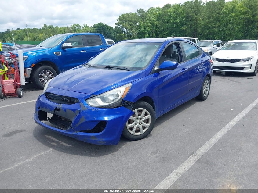 2014 Hyundai Accent VIN KMHCT4AE1EU733675 IAAI salvage auction — NORMAL WEAR, Clear (North Carolina), sold $425 on 2026-07-08 (photo 2)