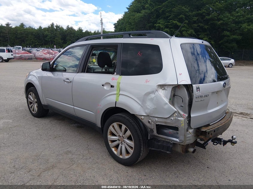 2011 Subaru Forester VIN JF2SHADC8BH749047 IAAI salvage auction — REAR END, Salvage (Maine), sold $525 on 2026-07-27 (photo 3)