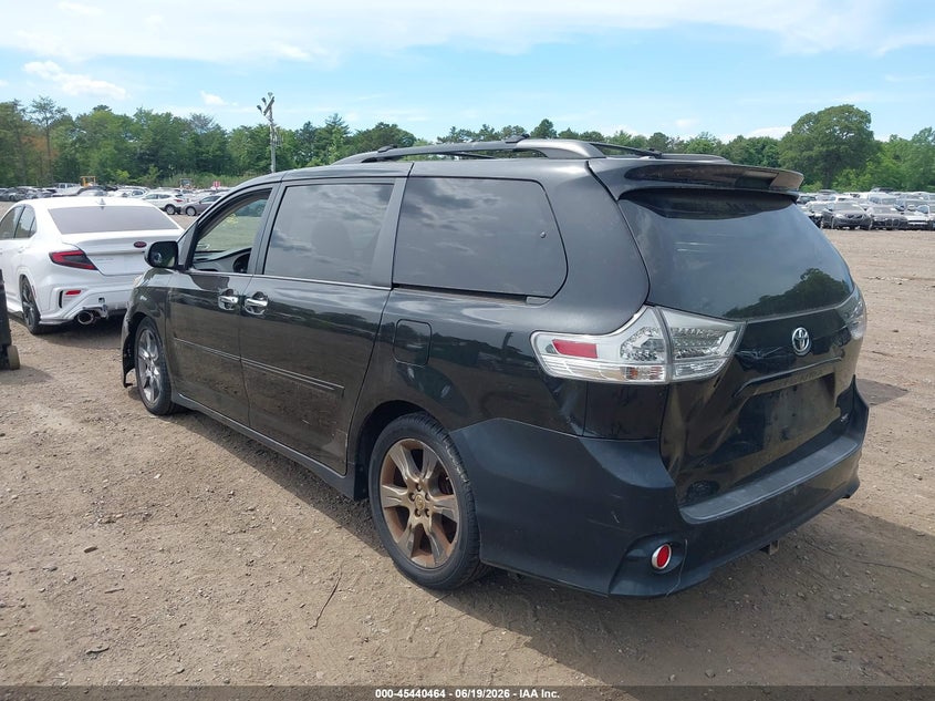 2013 Toyota Sienna VIN 5TDXK3DC3DS340972 IAAI salvage auction — NORMAL WEAR, Clear (New York), sold $1,425 on 2026-07-28 (photo 3)