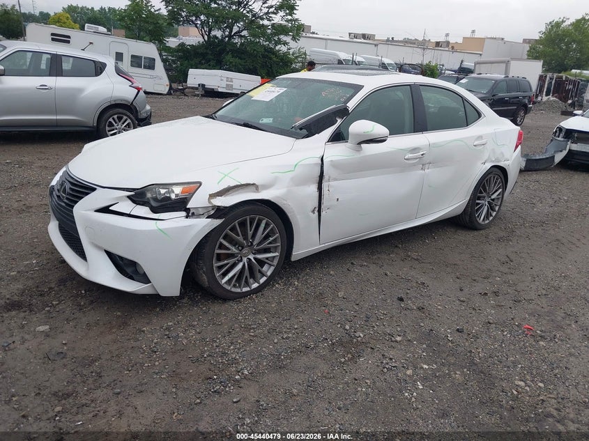 2014 Lexus Is VIN JTHCF1D22E5004332 IAAI salvage auction — LEFT & RIGHT, Salvage (Pennsylvania), sold $2,075 on 2026-07-24 (photo 2)
