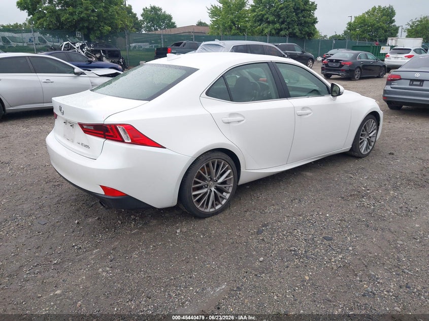 2014 Lexus Is VIN JTHCF1D22E5004332 IAAI salvage auction — LEFT & RIGHT, Salvage (Pennsylvania), sold $2,075 on 2026-07-24 (photo 4)