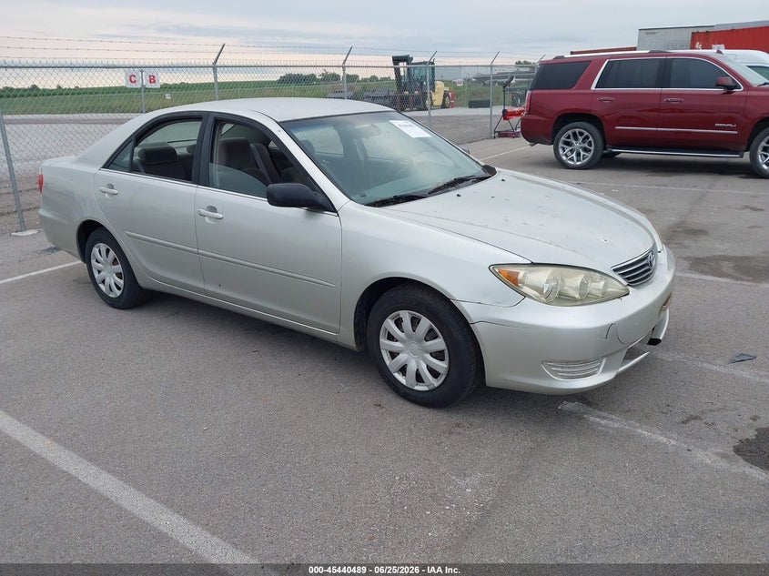 2005 Toyota Camry VIN JTDBE32K653014291 IAAI salvage auction — NORMAL WEAR, Certificate Of Title (Nebraska), sold $25 on 2026-07-30 (photo 1)