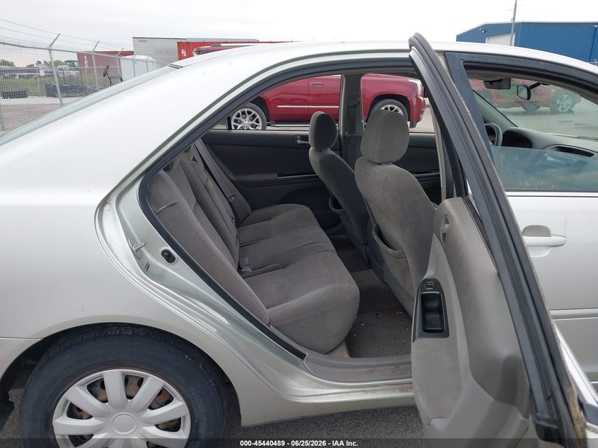 2005 Toyota Camry VIN JTDBE32K653014291 IAAI salvage auction — NORMAL WEAR, Certificate Of Title (Nebraska), sold $25 on 2026-07-30 (photo 8)