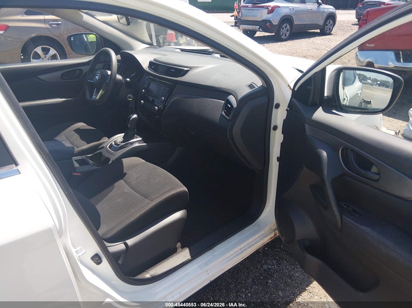 2020 Nissan Rogue VIN JN1BJ1CV1LW250144 IAAI salvage auction — FRONT END, Salvage (South Carolina), sold $4,550 on 2026-07-14 (photo 5)