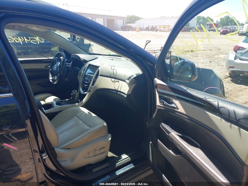 2014 Cadillac Srx VIN 3GYFNBE31ES674663 IAAI salvage auction — REAR END, Salvage Title, sold $2,650 on 2026-08-21 (photo 5)