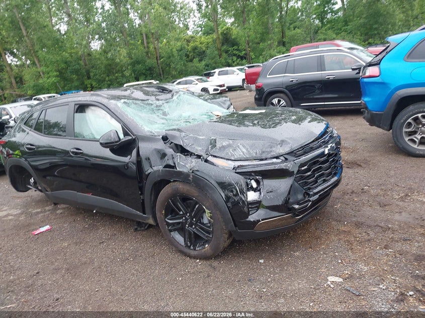 2026 Chevrolet Trax VIN KL77LKEP1TC080402 IAAI salvage auction — RIGHT SIDE, Salvage Title, sold $875 on 2026-08-01 (photo 1)