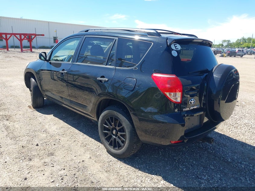 2007 Toyota Rav 4 VIN JTMZD33V176045668 IAAI salvage auction — NORMAL WEAR, Clear (Wisconsin), sold $525 on 2026-07-29 (photo 3)