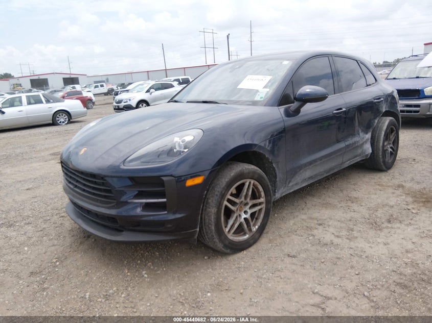 2019 Porsche Macan VIN WP1AA2A59KLB06678 IAAI salvage auction — REAR END, Salvage Title, sold $9,800 on 2026-08-07 (photo 2)