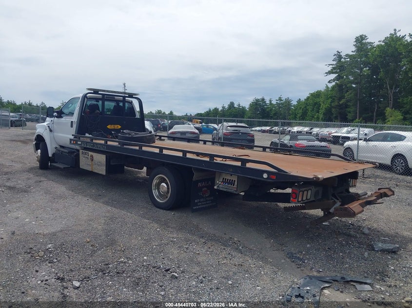 2019 Ford F-650 VIN 1FDNF6AY7KDF00823 IAAI salvage auction — LEFT SIDE, Clear (Massachusetts), sold $6,100 on 2026-07-17 (photo 3)