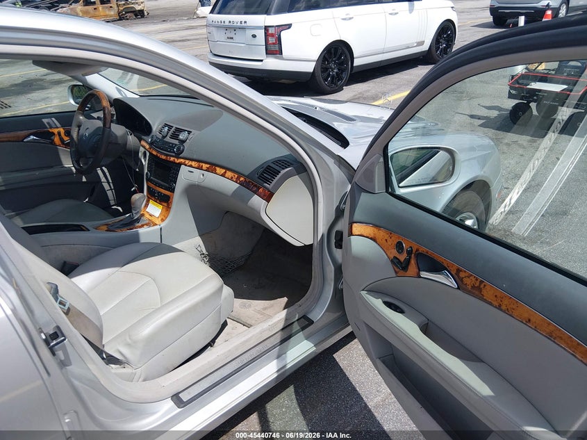 2006 Mercedes-benz E-class VIN WDBUF56JX6A801596 IAAI salvage auction — NORMAL WEAR, Clear (South Carolina), sold $525 on 2026-08-19 (photo 5)