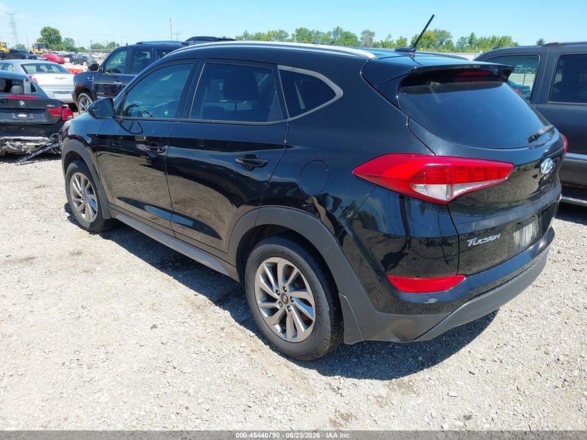 2017 Hyundai Tucson VIN KM8J3CA4XHU520270 IAAI salvage auction — NORMAL WEAR, Clear (Illinois), sold $2,250 on 2026-07-08 (photo 3)