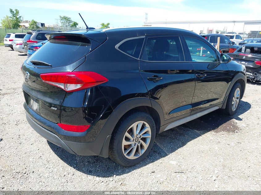 2017 Hyundai Tucson VIN KM8J3CA4XHU520270 IAAI salvage auction — NORMAL WEAR, Clear (Illinois), sold $2,250 on 2026-07-08 (photo 4)