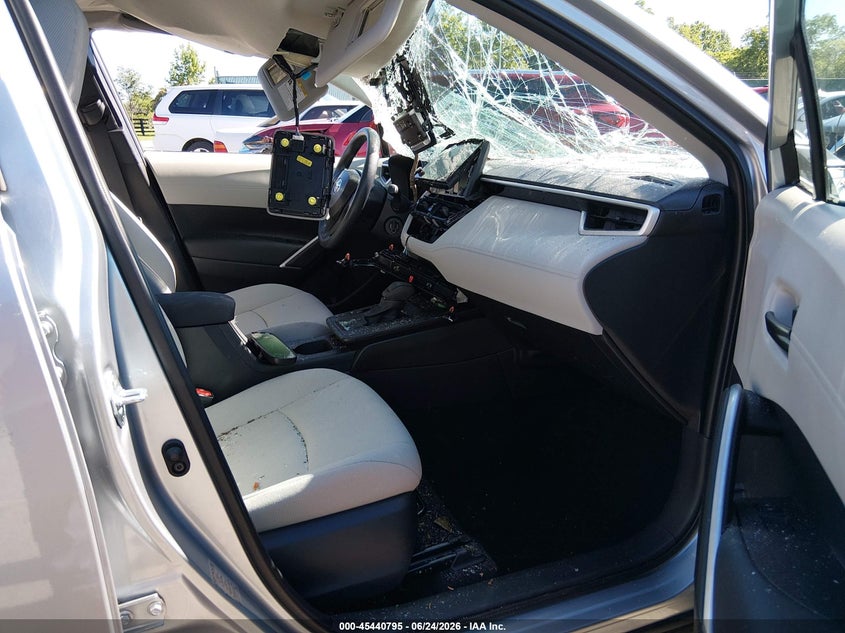 2026 Toyota Corolla Cross VIN 7MUAAAAG4TV166533 IAAI salvage auction — Rollover, Salvage, sold $4,500 on 2026-10-12 (photo 5)
