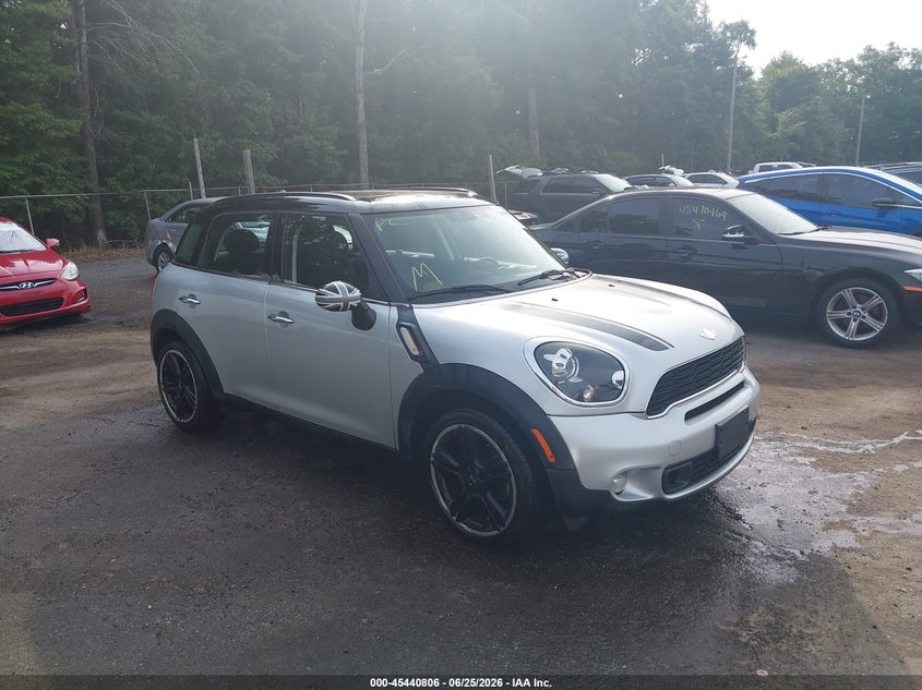 2013 Mini Countryman VIN WMWZC3C50DWP23631 IAAI salvage auction — WATER/FLOOD, Salvage (Maryland), sold $1,600 on 2026-08-07 (photo 1)