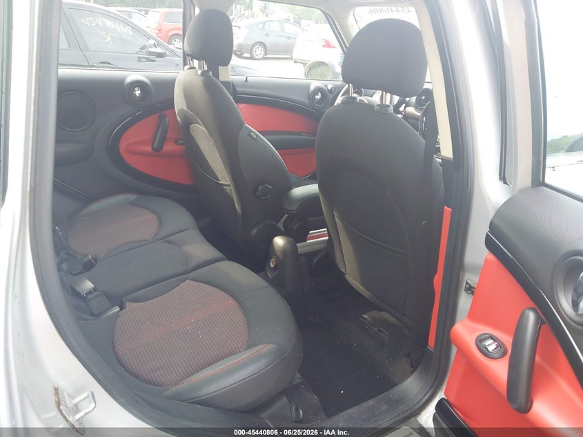 2013 Mini Countryman VIN WMWZC3C50DWP23631 IAAI salvage auction — WATER/FLOOD, Salvage (Maryland), sold $1,600 on 2026-08-07 (photo 8)