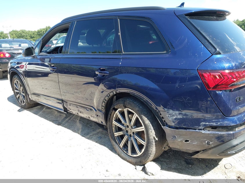 2023 Audi Q7 VIN WA1LCBF75PD022593 IAAI salvage auction — LEFT & RIGHT, Salvage (Massachusetts), sold $26,000 on 2026-07-21 (photo 6)