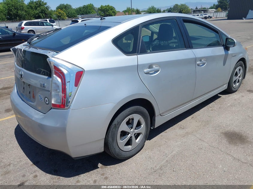 2012 Toyota Prius VIN JTDKN3DUXC5537863 IAAI salvage auction — NORMAL WEAR, Clear (Idaho), sold $1,100 on 2026-07-24 (photo 4)