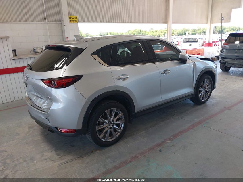 2019 Mazda Cx-5 VIN JM3KFADMXK0543876 IAAI salvage auction — REAR END, Rebuildable (Florida), sold $4,400 on 2026-07-08 (photo 4)