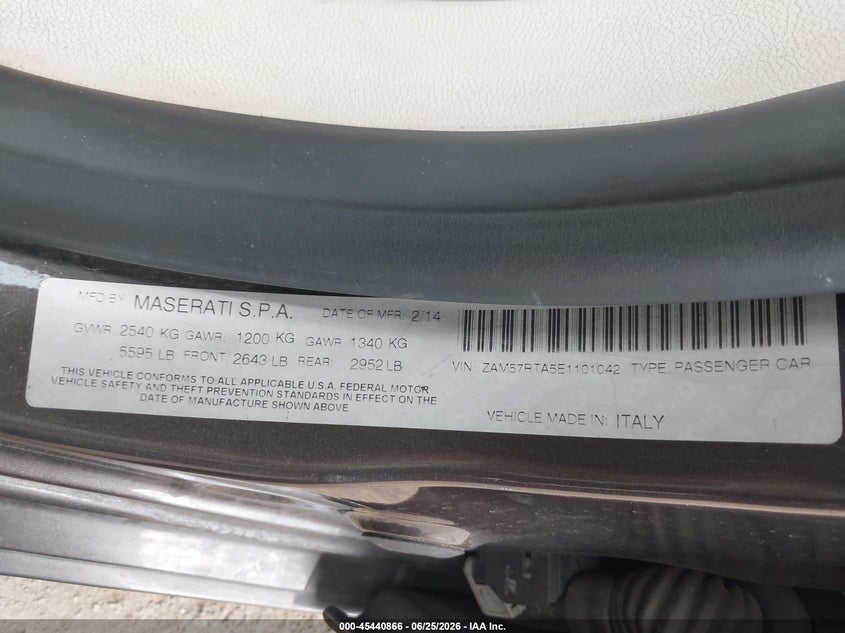 2014 Maserati Ghibli VIN ZAM57RTA5E1101042 IAAI salvage auction — LEFT FRONT, Clear (Oklahoma), sold $5,025 on 2026-08-28 (photo 9)