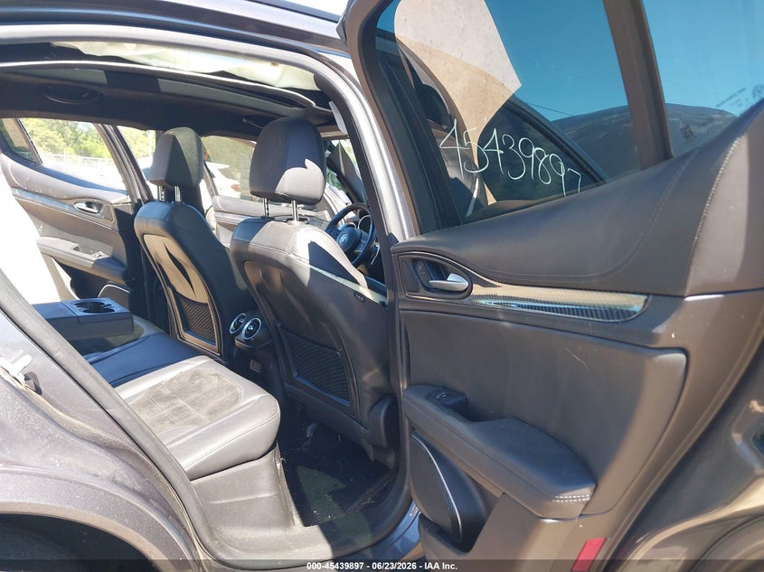 2018 Alfa romeo Stelvio VIN ZASFAKEV5J7C15476 IAAI salvage auction — STORM DAMAGE, Salvage Title, sold $10,600 on 2026-07-28 (photo 8)