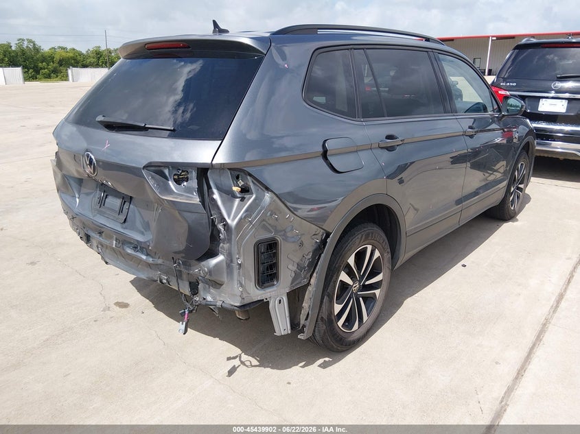 2024 Volkswagen Tiguan VIN 3VVRB7AX9RM036089 IAAI salvage auction — REAR END, Original (Texas), sold $5,500 on 2026-08-14 (photo 4)
