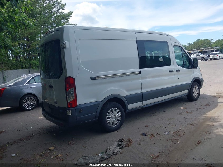 2016 Ford Transit-250 VIN 1FTYR2CG4GKA05410 IAAI salvage auction — NORMAL WEAR, Clear (Connecticut), sold $425 on 2026-07-07 (photo 4)