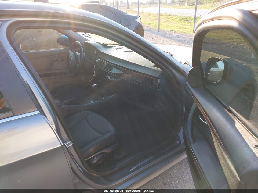 2009 BMW 3 series VIN WBAPH57549NL79068 IAAI salvage auction — NORMAL WEAR, Clear (Texas), sold $575 on 2026-07-07 (photo 5)
