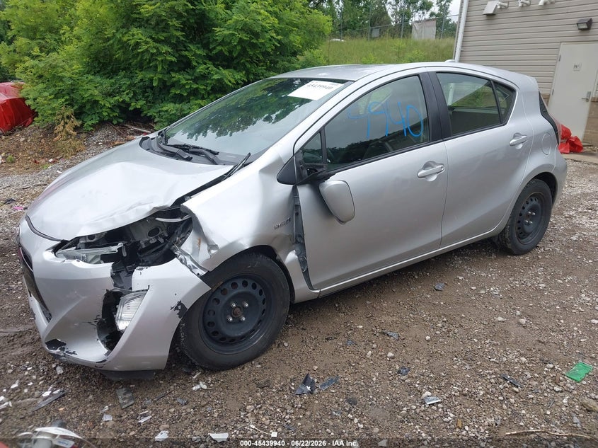 2015 Toyota Prius c VIN JTDKDTB36F1092935 IAAI salvage auction — FRONT END, Salvage (Pennsylvania), sold $1,100 on 2026-07-28 (photo 2)