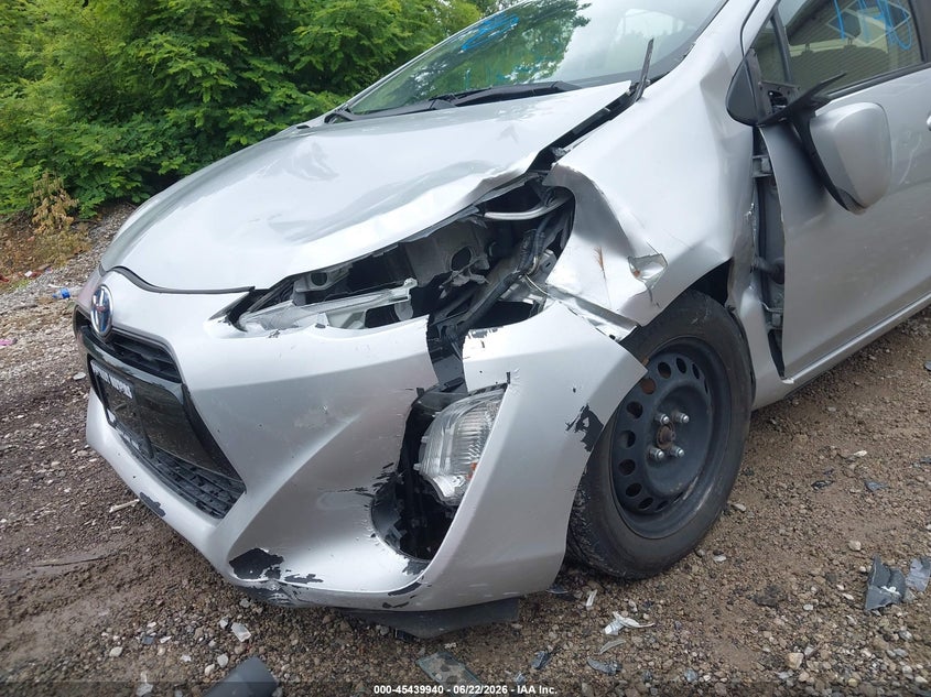 2015 Toyota Prius c VIN JTDKDTB36F1092935 IAAI salvage auction — FRONT END, Salvage (Pennsylvania), sold $1,100 on 2026-07-28 (photo 6)