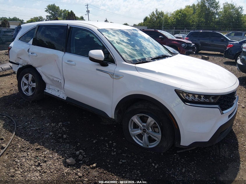 2023 Kia Sorento VIN 5XYRG4LC4PG218575 IAAI salvage auction — RIGHT SIDE, Salvage Title, sold $4,950 on 2026-07-29 (photo 1)