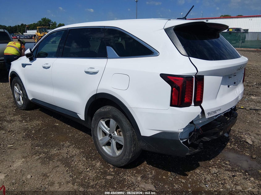 2023 Kia Sorento VIN 5XYRG4LC4PG218575 IAAI salvage auction — RIGHT SIDE, Salvage Title, sold $4,950 on 2026-07-29 (photo 3)