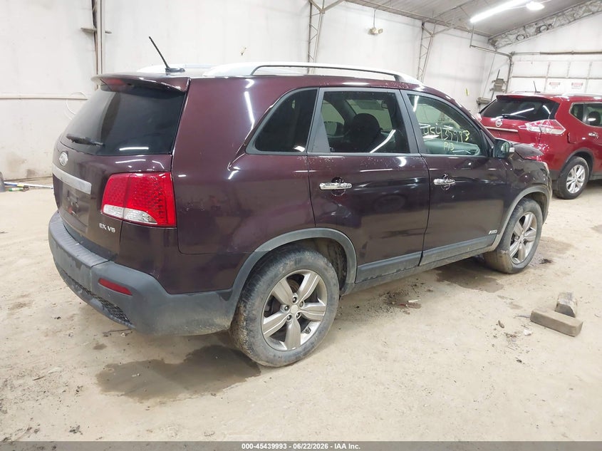 2013 Kia Sorento VIN 5XYKUDA25DG400429 IAAI salvage auction — LEFT FRONT, Salvage (Pennsylvania), sold $1,200 on 2026-07-08 (photo 4)
