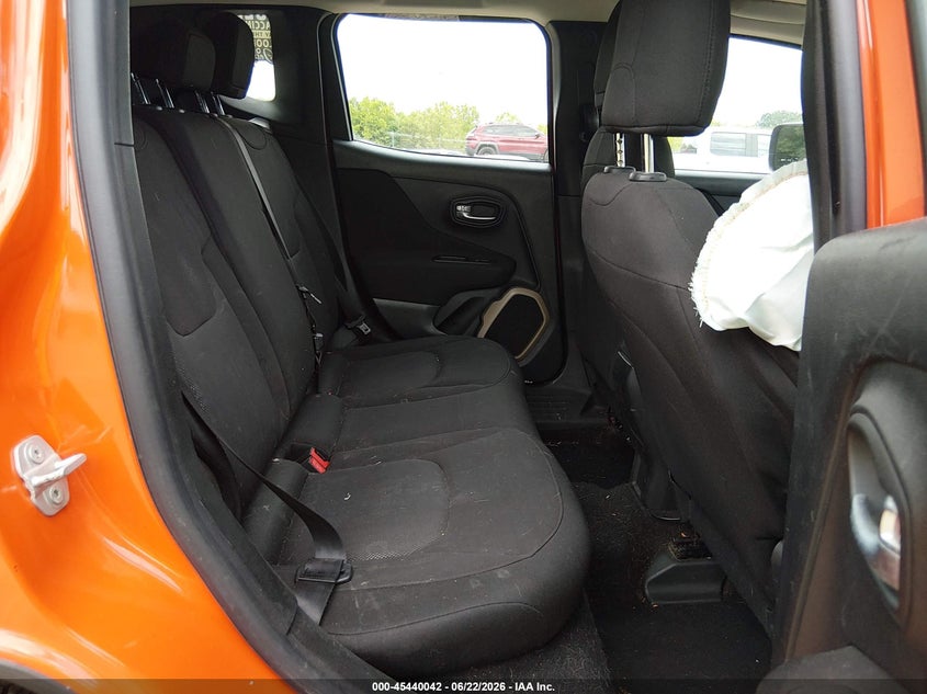 2015 Jeep Renegade VIN ZACCJBAH2FPC33150 IAAI salvage auction — RIGHT FRONT, Clear (Tennessee), sold $400 on 2026-07-22 (photo 8)