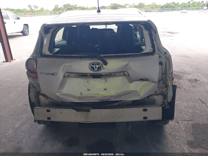 2014 Toyota Prius c VIN JTDKDTB38E1573610 IAAI salvage auction — REAR END, Rebuildable (Florida), sold $1,275 on 2026-07-29 (photo 6)