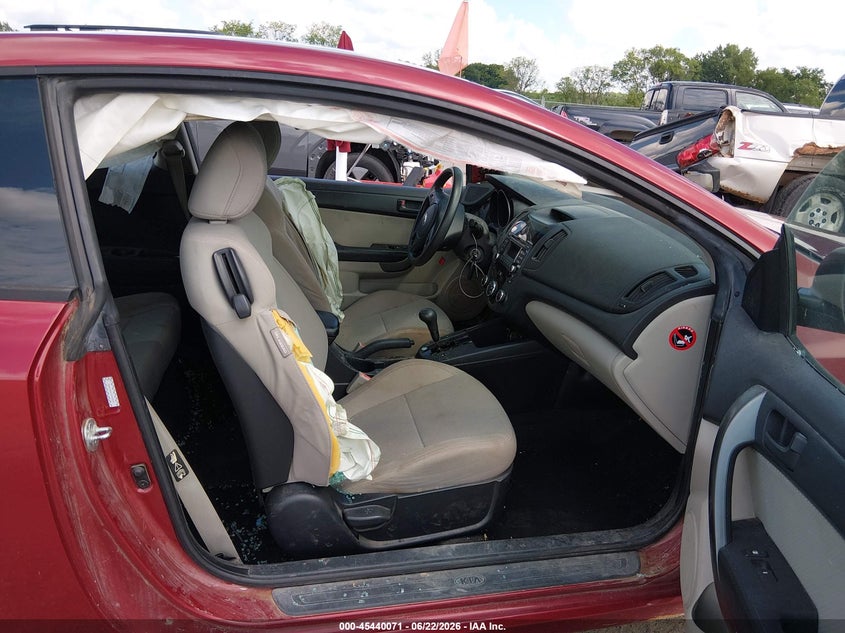 2010 Kia Forte VIN KNAFU6A21A5189230 IAAI salvage auction — LEFT FRONT, Salvage (Iowa), sold $325 on 2026-07-28 (photo 5)