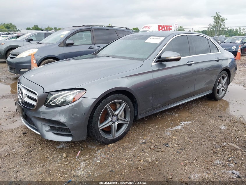 2017 Mercedes-benz E-klasse VIN WDDZF4KB7HA198518 IAAI salvage auction — WATER/FLOOD, Salvage Title, sold $3,900 on 2026-07-22 (photo 2)